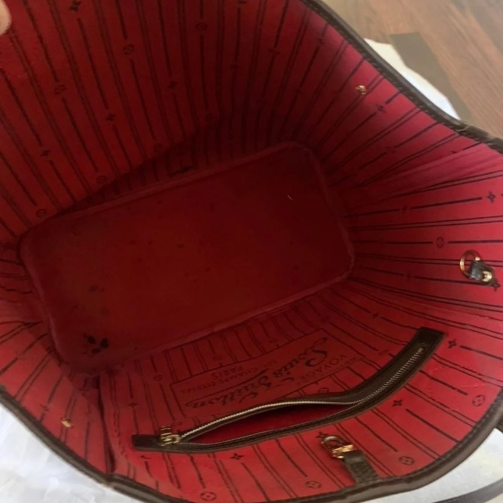 Louis Vuitton Neverfull MM - Picture 3 of 16